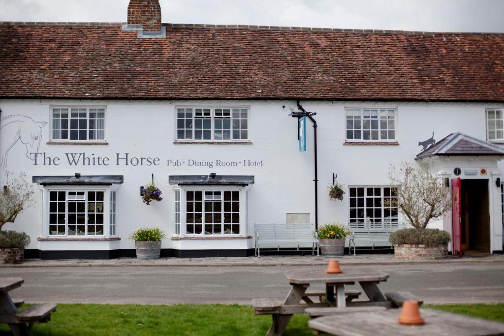 The White Horse Ξενοδοχείο Chilgrove Εξωτερικό φωτογραφία